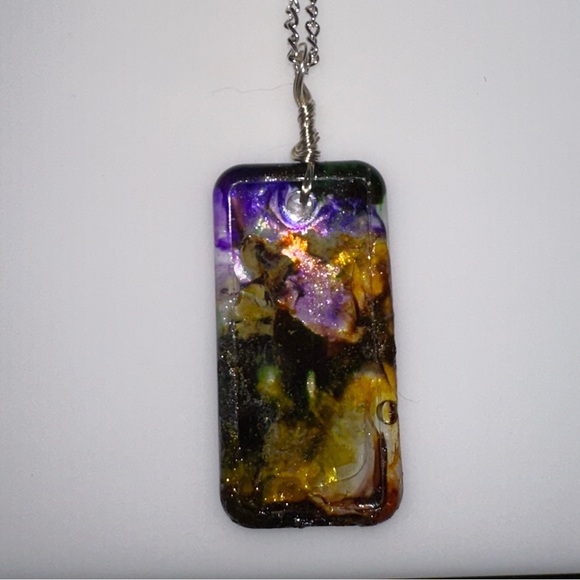 Abstract Rectangle Pendant & Chain - Picture 2 of 6